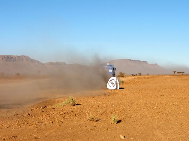 KamazShibalovDepartAfricaEcoRace02